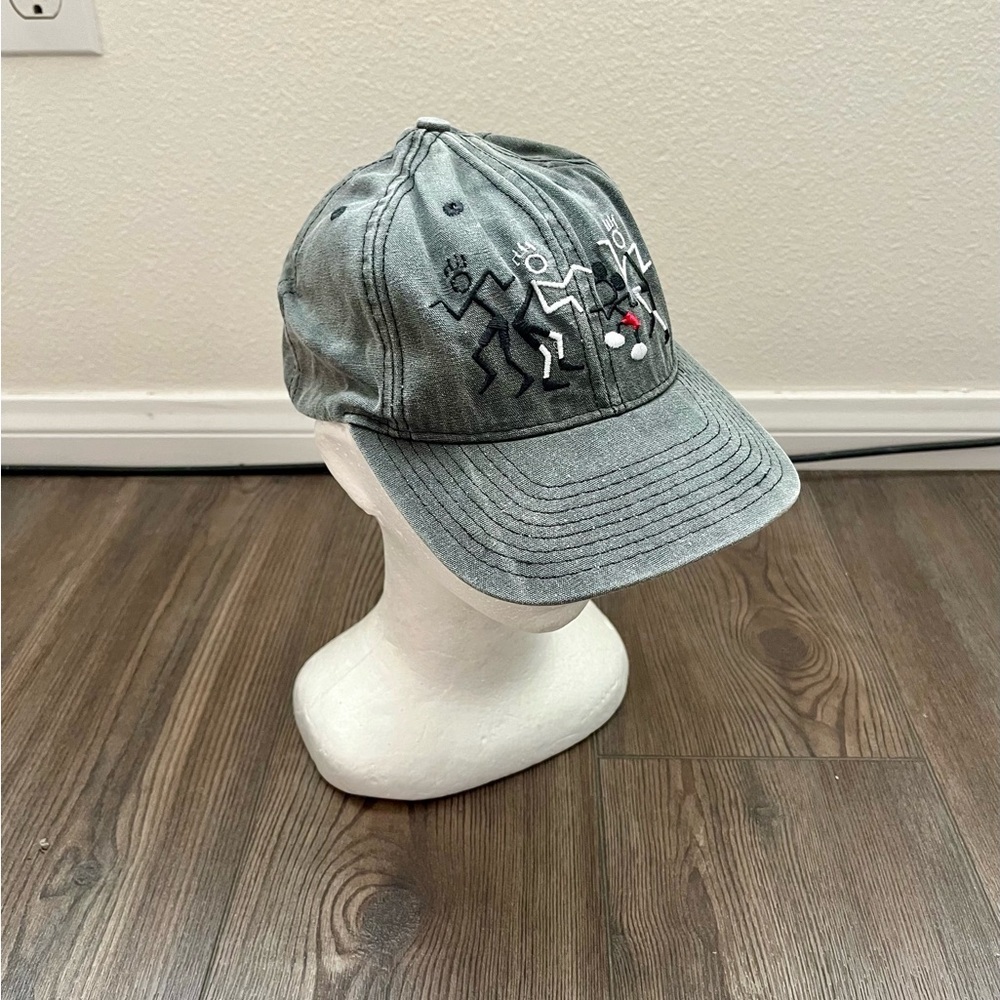 Gray Embroidered Cap - Picture 6 of 9